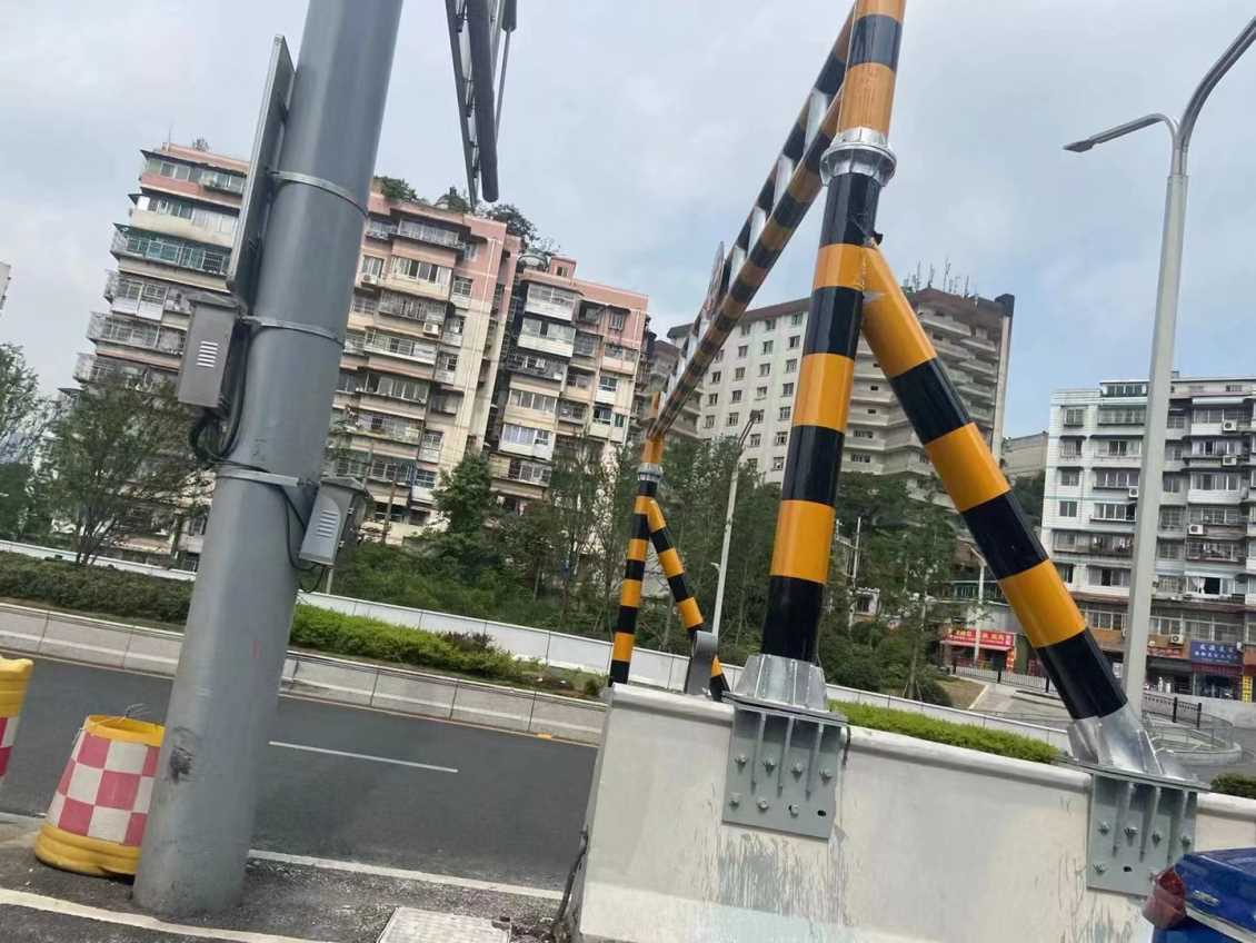 道路限高杆