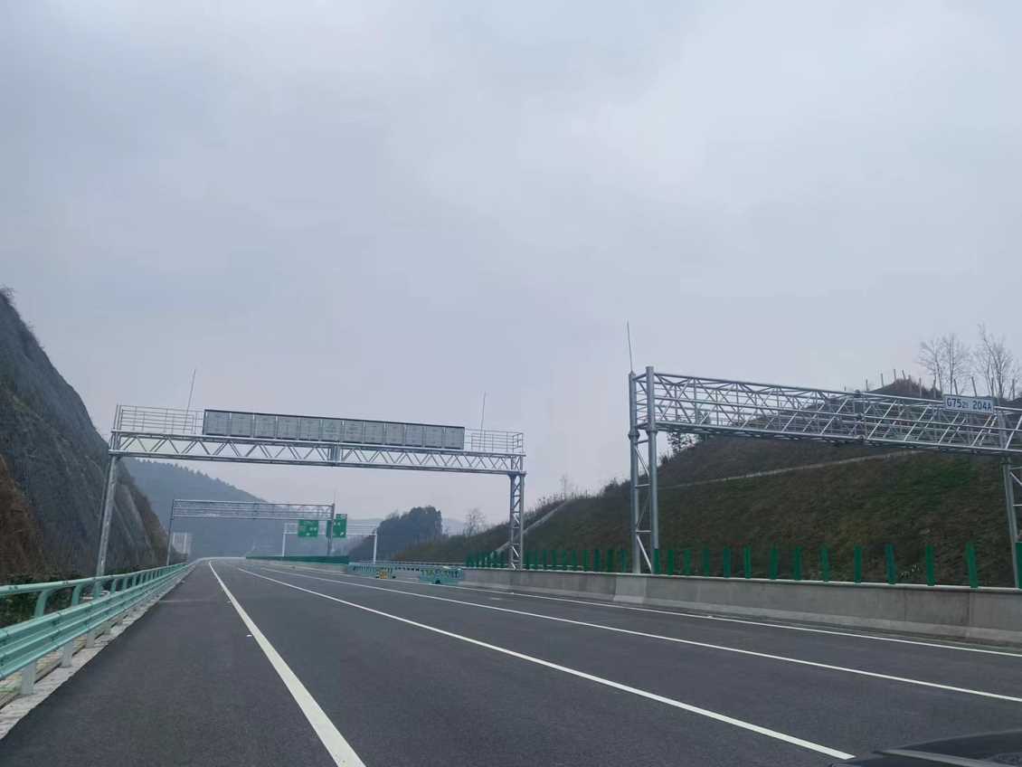高速公路监控门架